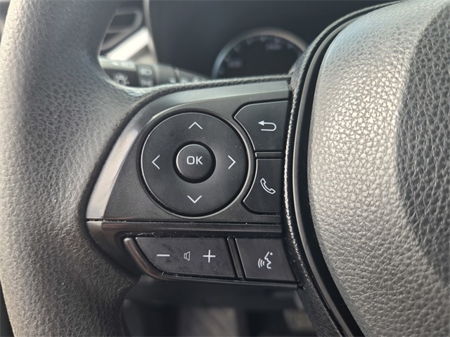 2021 Toyota RAV4 Hybrid XLE photo 25