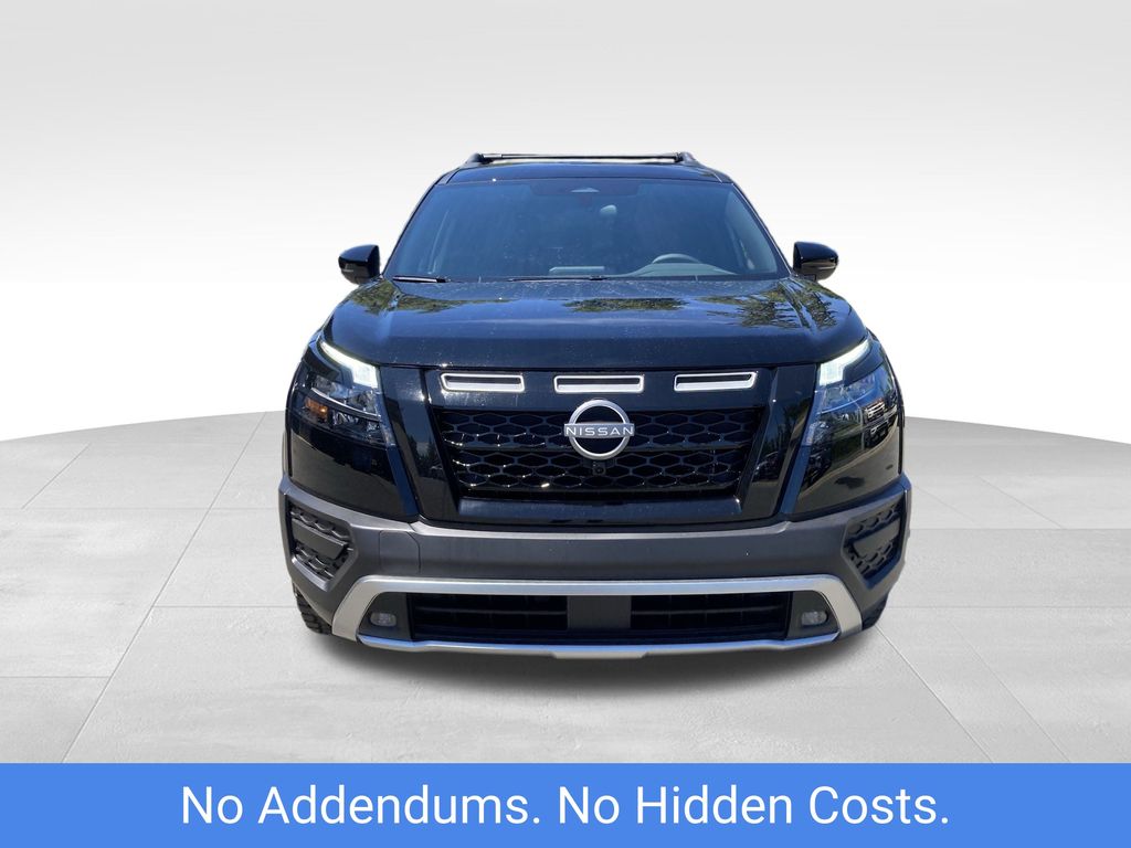 2025 Nissan Pathfinder Rock Creek photo 2