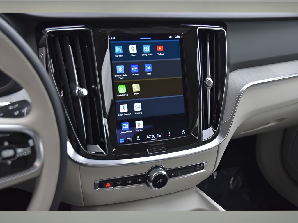 2024 Volvo S60 B5 Plus photo 13