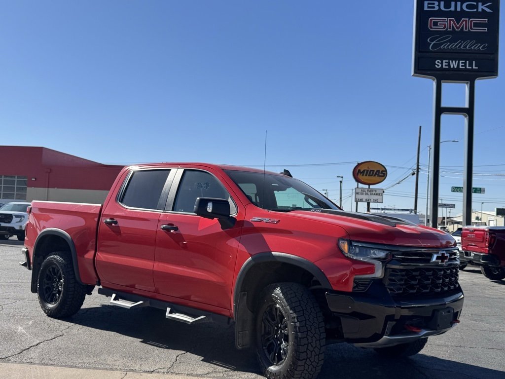 2023 Chevrolet Silverado 1500 ZR2's photo