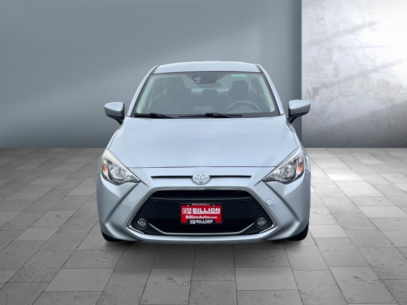 Used 2019 Toyota Yaris LE with VIN 3MYDLBYV8KY521868 for sale in Worthington, Minnesota