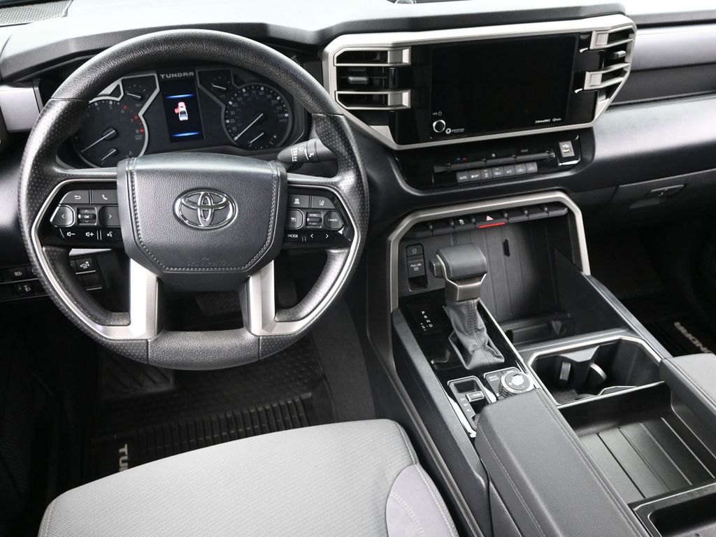 2023 Toyota Tundra SR5 photo 8