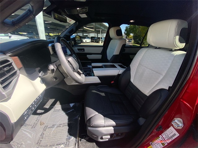 2024 Toyota Sequoia Capstone photo 3