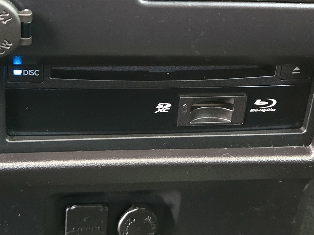 2019 Toyota Sienna Limited Premium photo 21