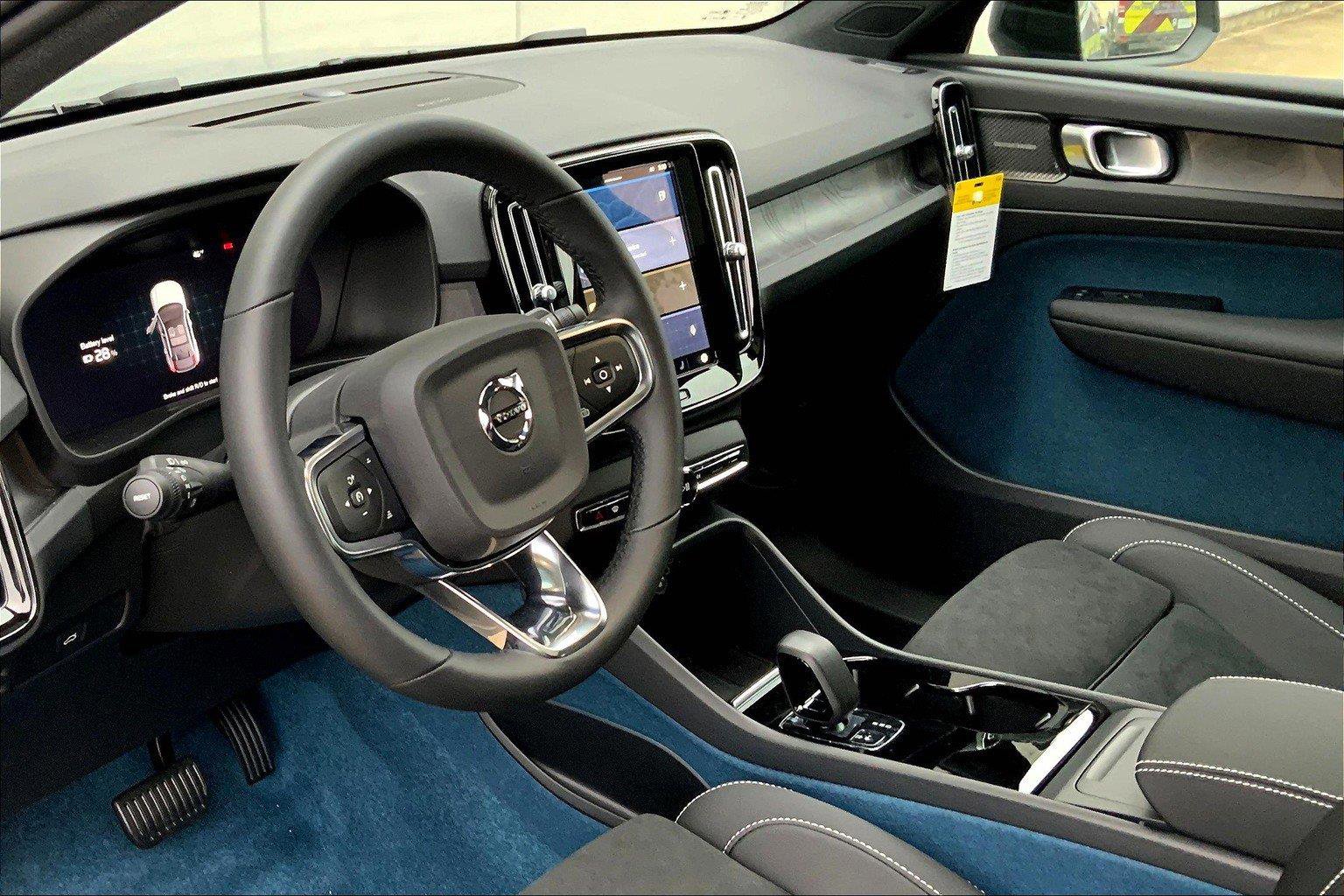 2023 Volvo C40 Recharge Ultimate photo 7