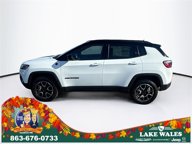 2026 Jeep Compass Trailhawk photo 2
