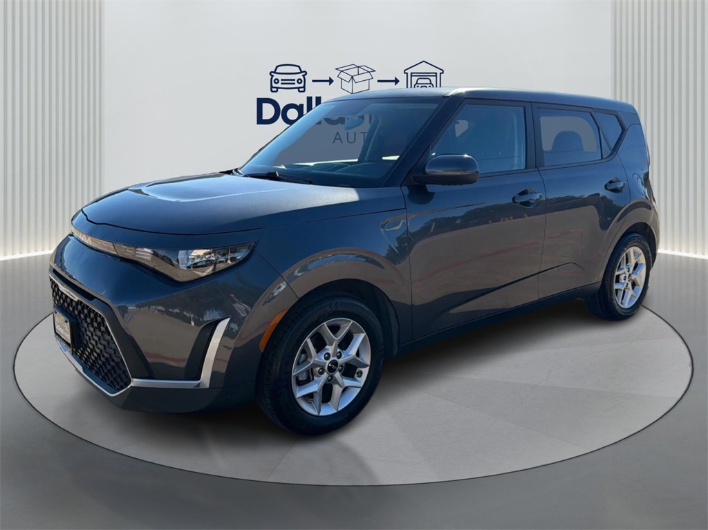 2023 Kia Soul LX photo 2
