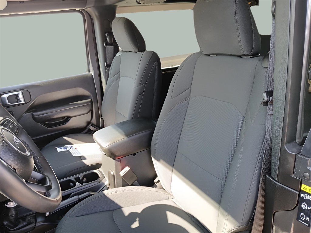 2023 Jeep Wrangler Sport S photo 20