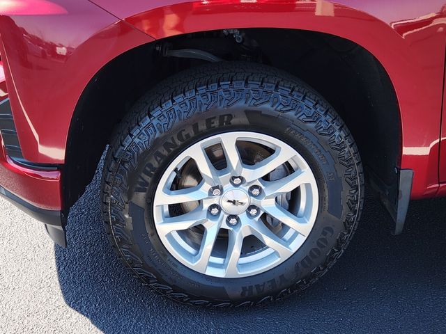 2020 Chevrolet Silverado 1500 RST photo 2