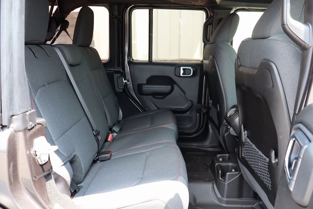 2025 Jeep Wrangler Rubicon photo 38