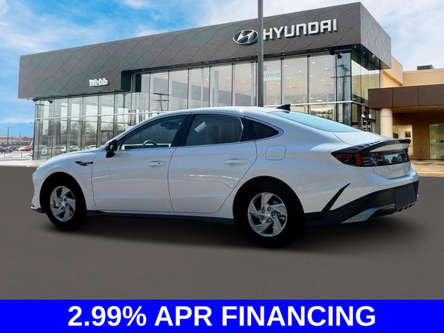 New 2025 White Hyundai SE image 4