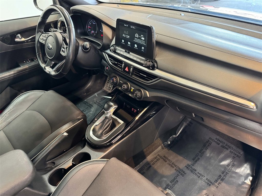 2020 Kia Forte GT-Line photo 26
