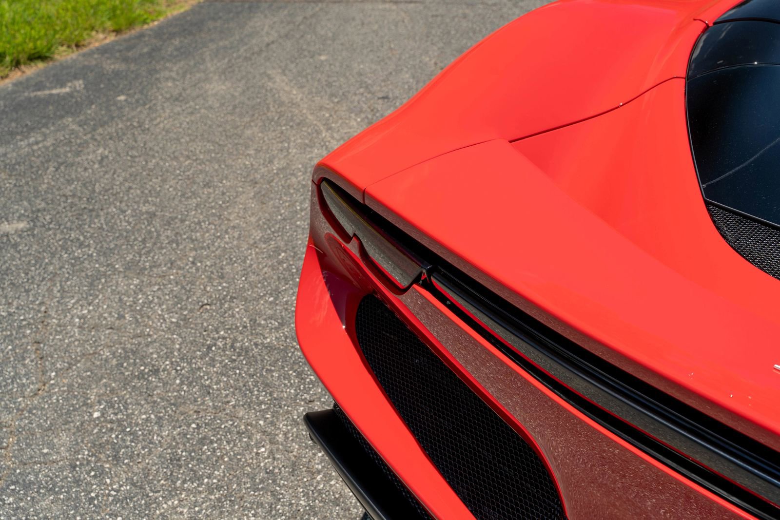 2024 Ferrari 296 GTS Base photo 19