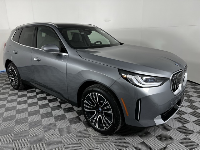 2026 BMW X3 30's photo