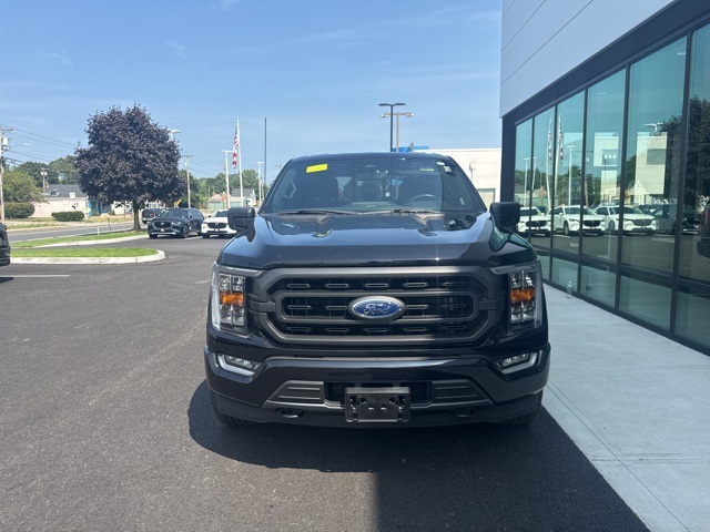 2022 Ford F-150 XLT photo 2