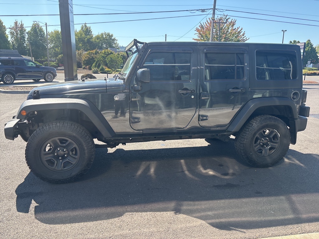 2016 Jeep Wrangler Unlimited Sport photo 2