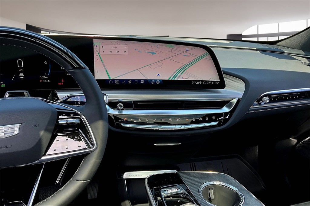 2025 Cadillac Lyriq Luxury photo 7