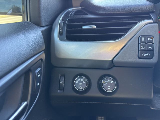 2018 Chevrolet Tahoe LT photo 8