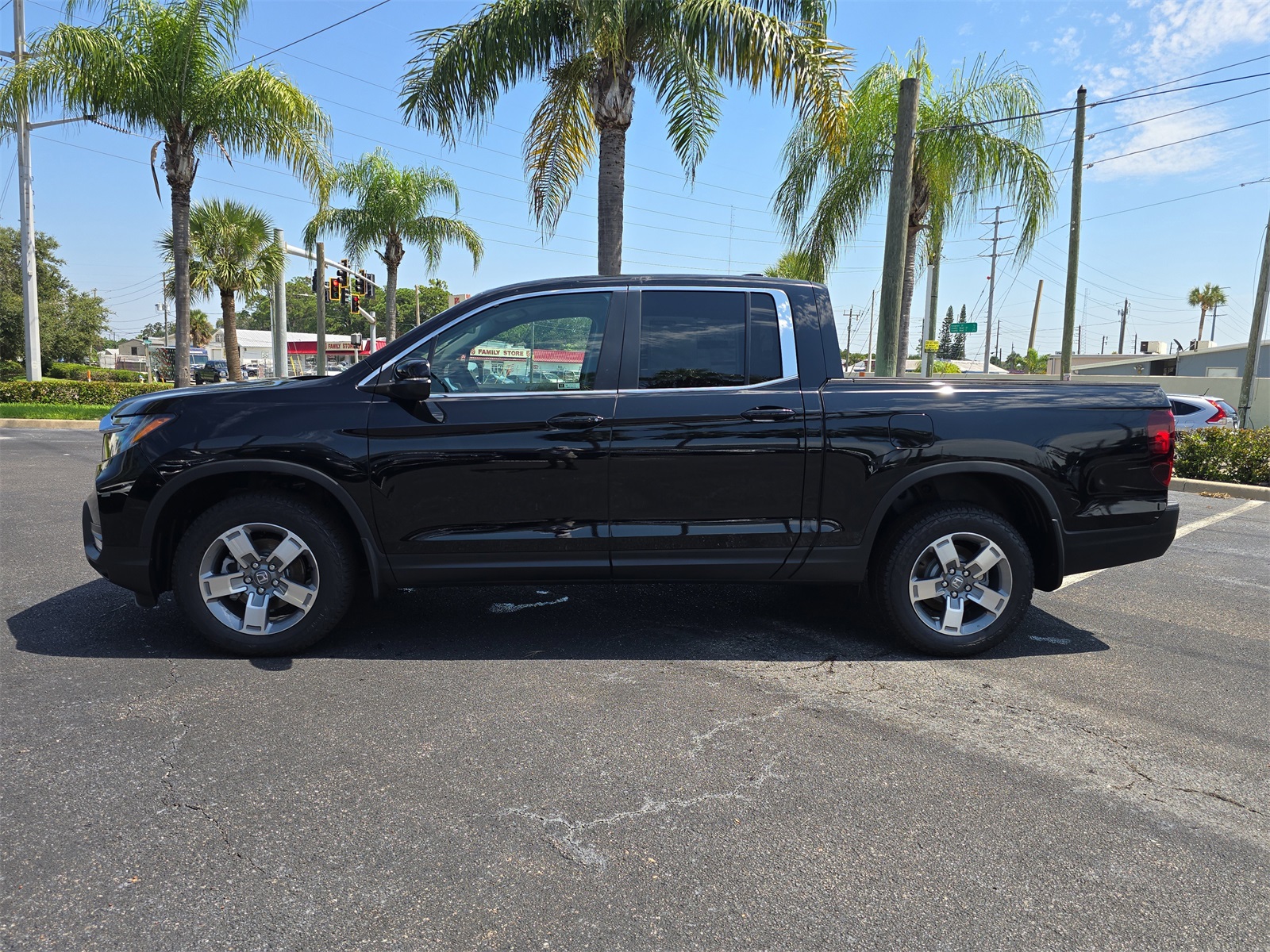 2025 Honda Ridgeline RTL photo 4