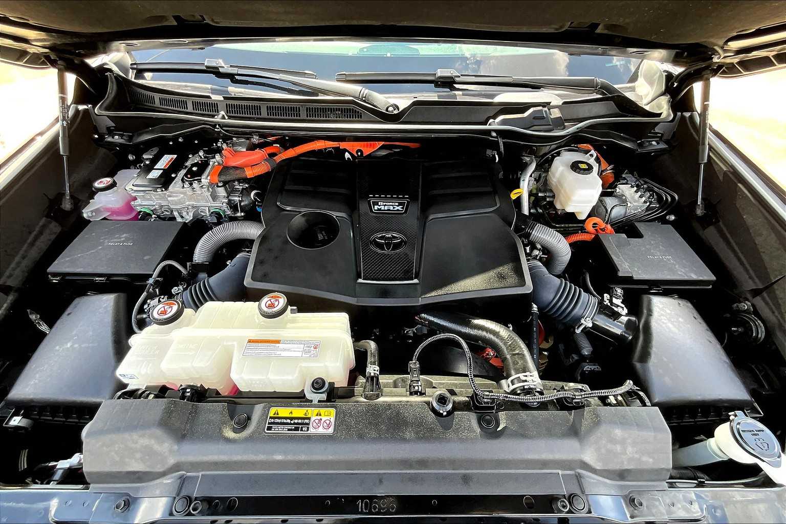 2024 Toyota Tundra Limited CrewMax photo 29