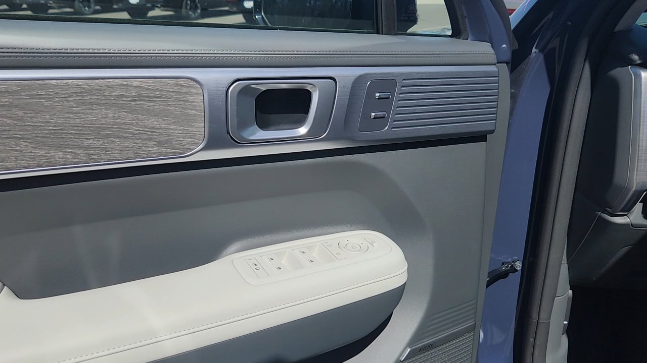 2025 Hyundai Santa Fe Calligraphy photo 16