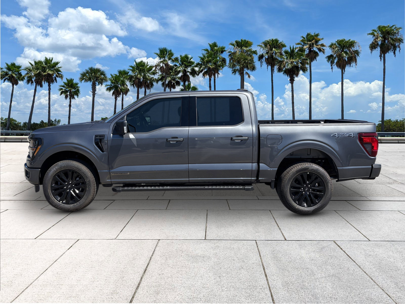2025 Ford F-150 XLT photo 5