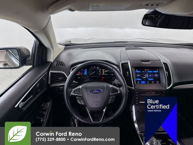 2019 Ford Edge Titanium photo 17