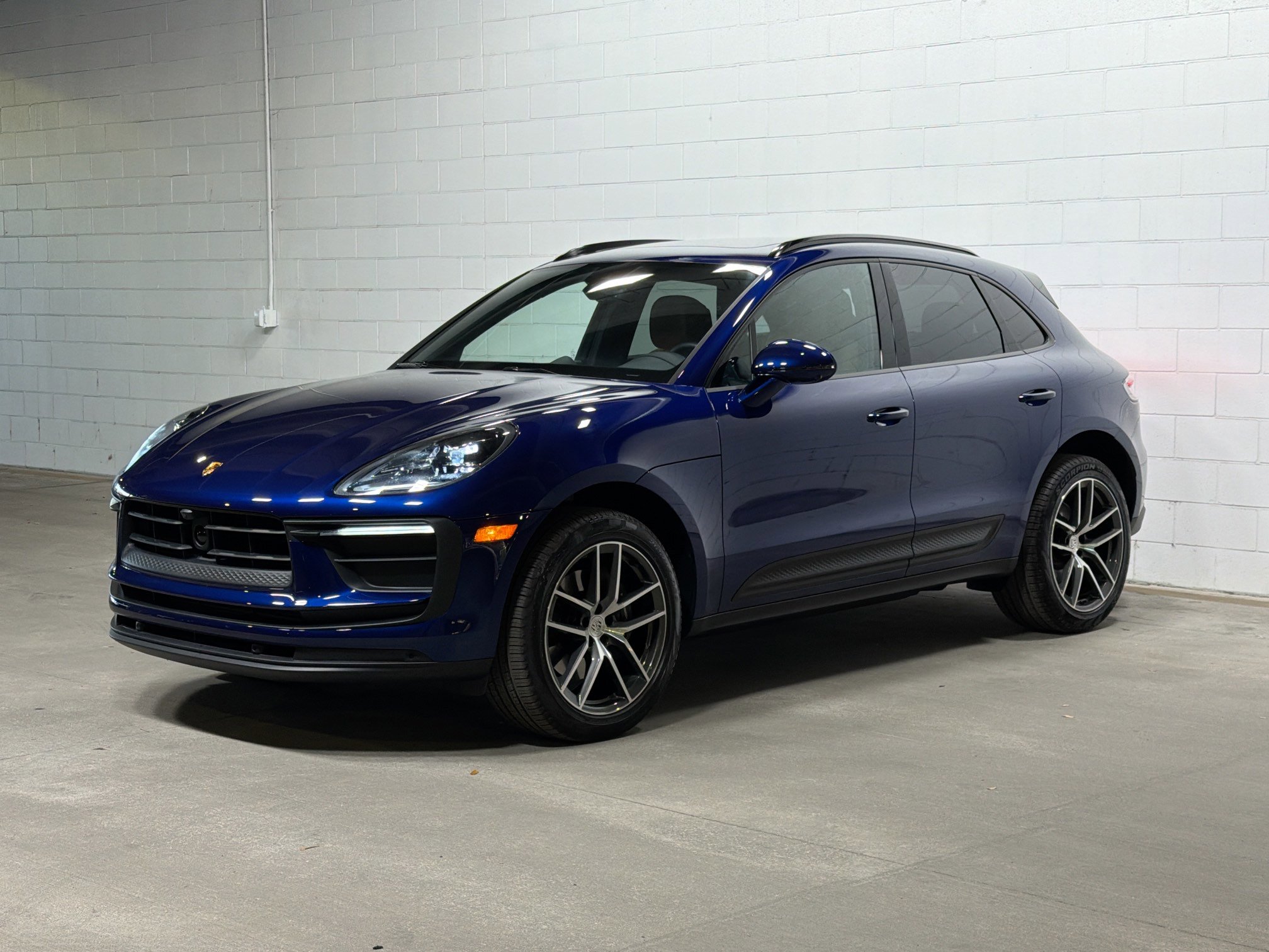 2025 Porsche Macan T