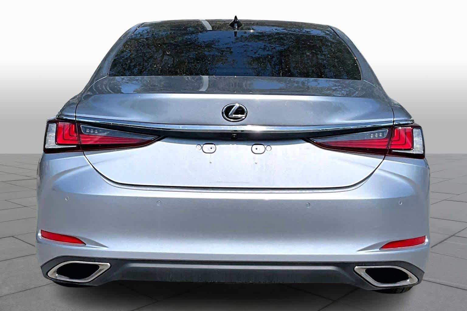 2023 Lexus ES 350 photo 4