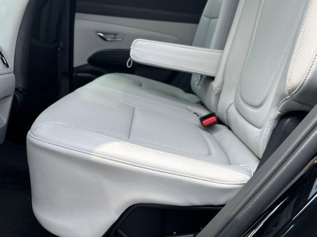 2025 Hyundai Tucson Limited photo 17