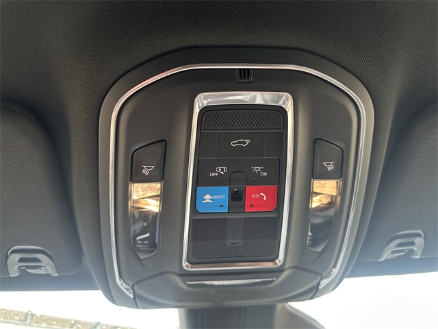 2024 Jeep Wagoneer Series II photo 17