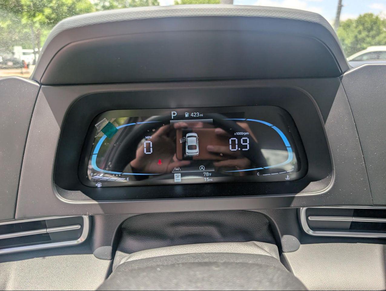 2025 Hyundai Elantra SE photo 17