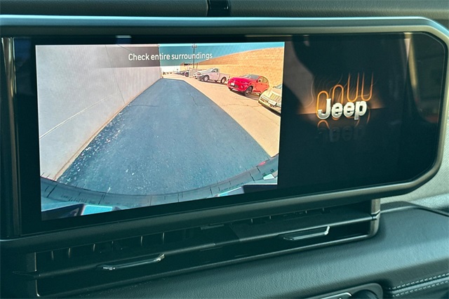 2025 Jeep Wrangler Sahara photo 3