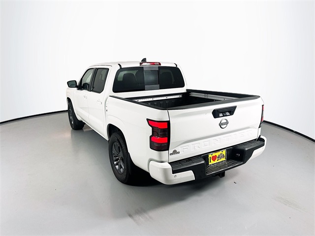 2025 Nissan Frontier SV photo 3