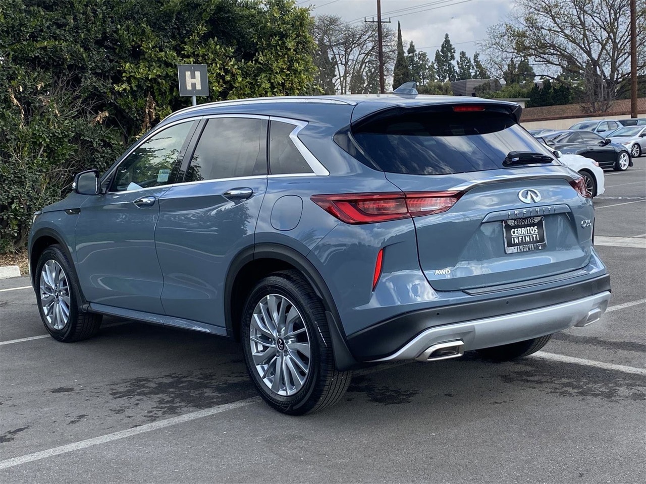 2025 Infiniti QX50 Luxe photo 4