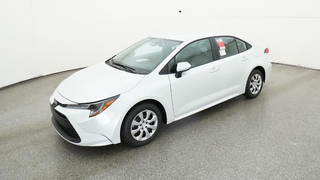 2026 Toyota Corolla LE's photo
