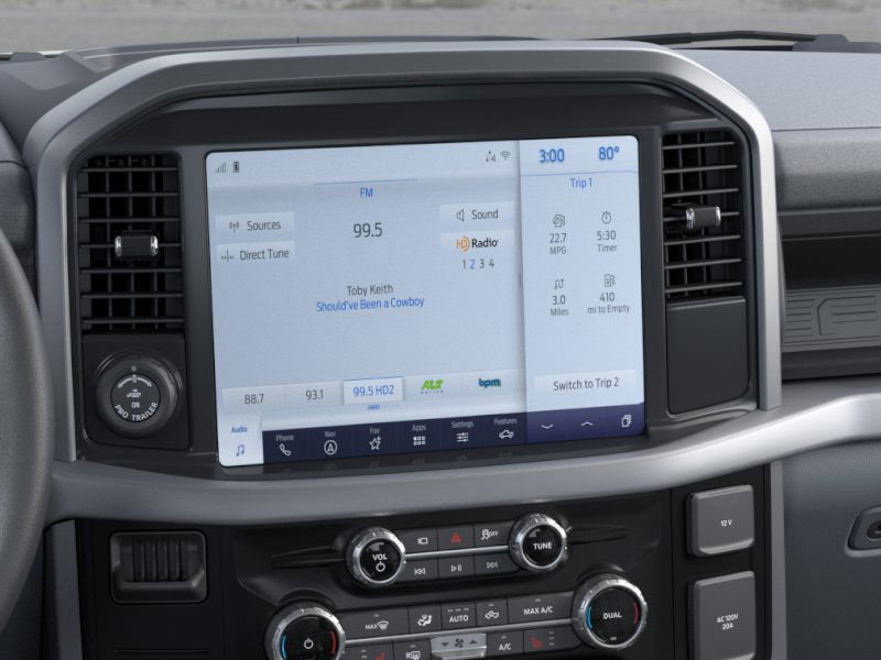 2025 Ford F-150 Lightning XLT photo 3