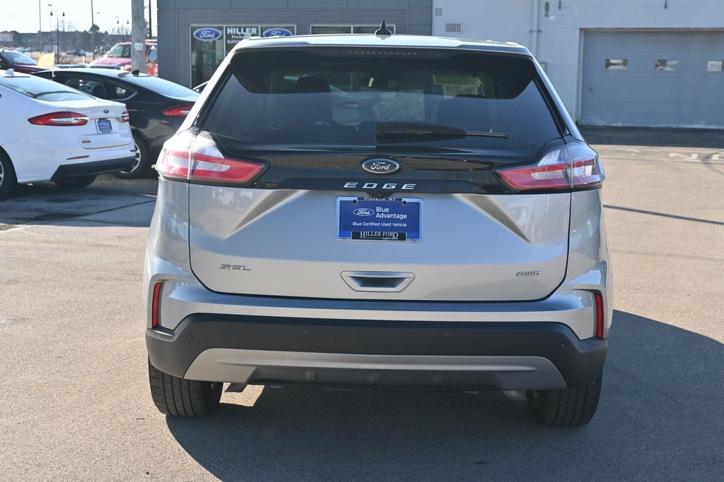 2022 Ford Edge SEL photo 9