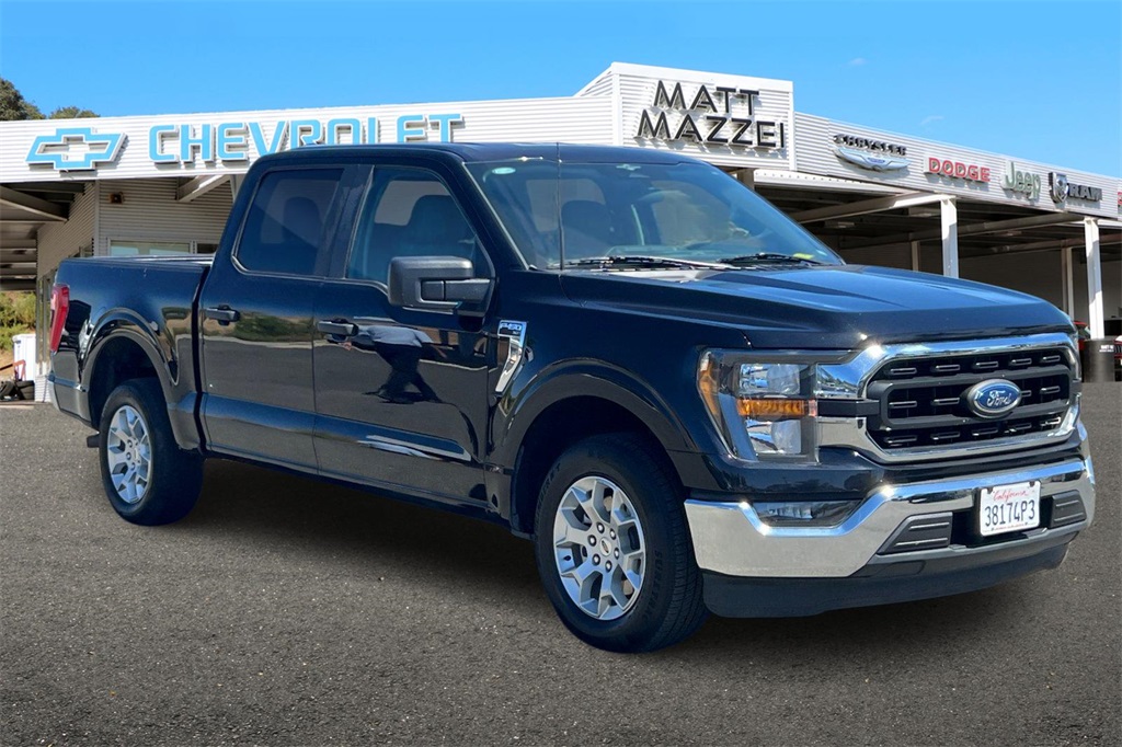 2023 Ford F-150 XL photo 2