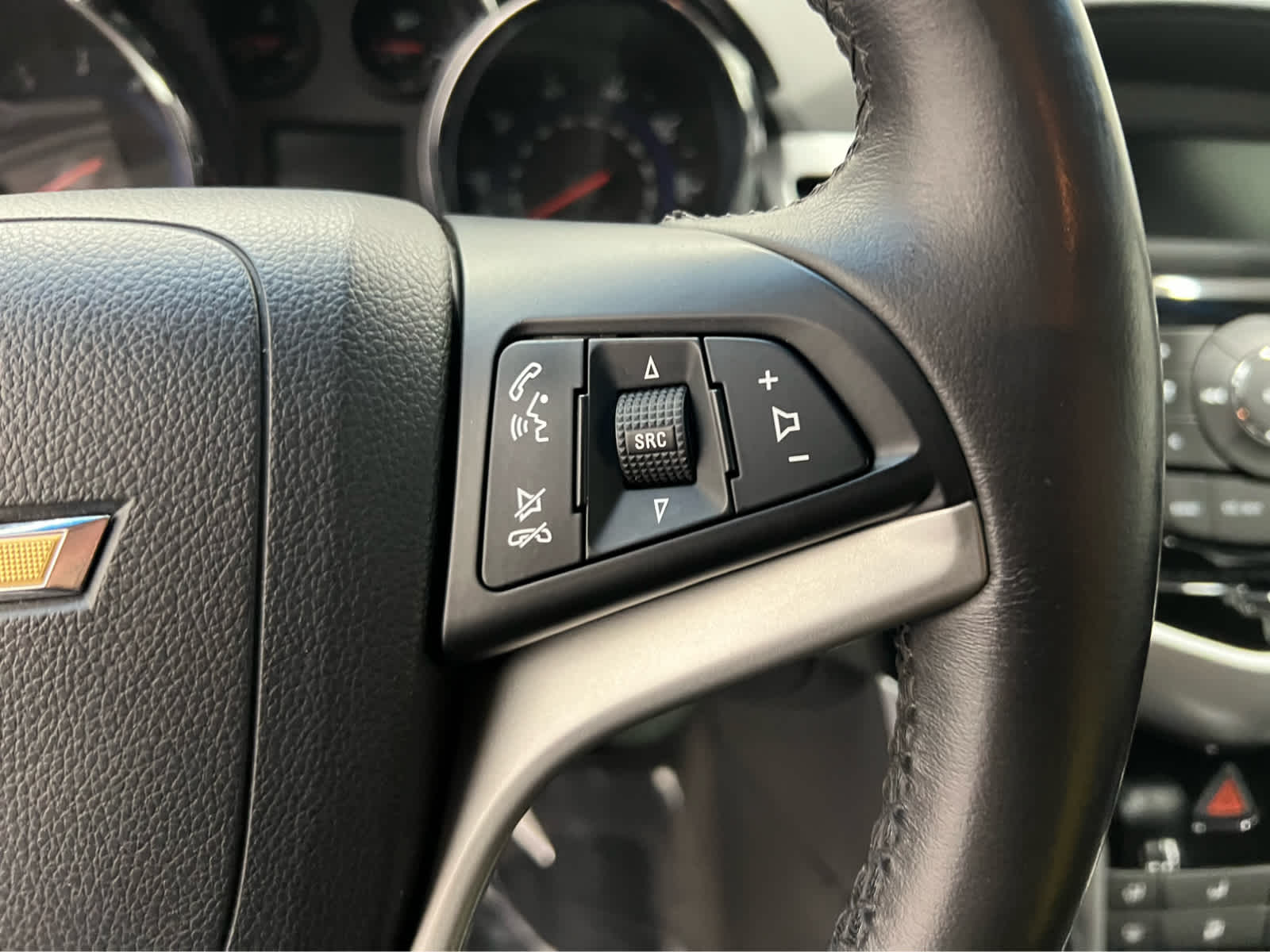 2012 Chevrolet Cruze photo 18