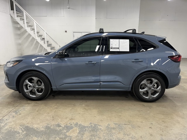 2024 Ford Escape Hybrid ST-Line photo 4
