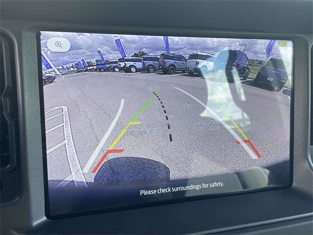 2025 Ford Bronco Base photo 8
