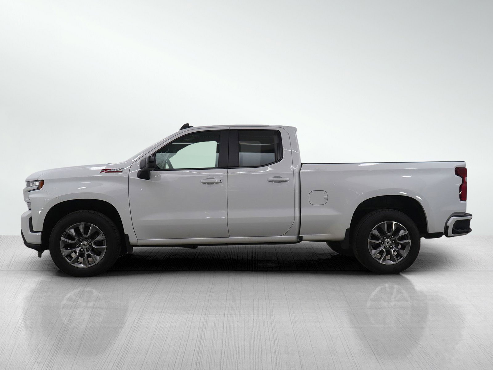 Used 2021 Chevrolet Silverado 1500 RST with VIN 1GCRYEED0MZ413997 for sale in White Bear Lake, Minnesota