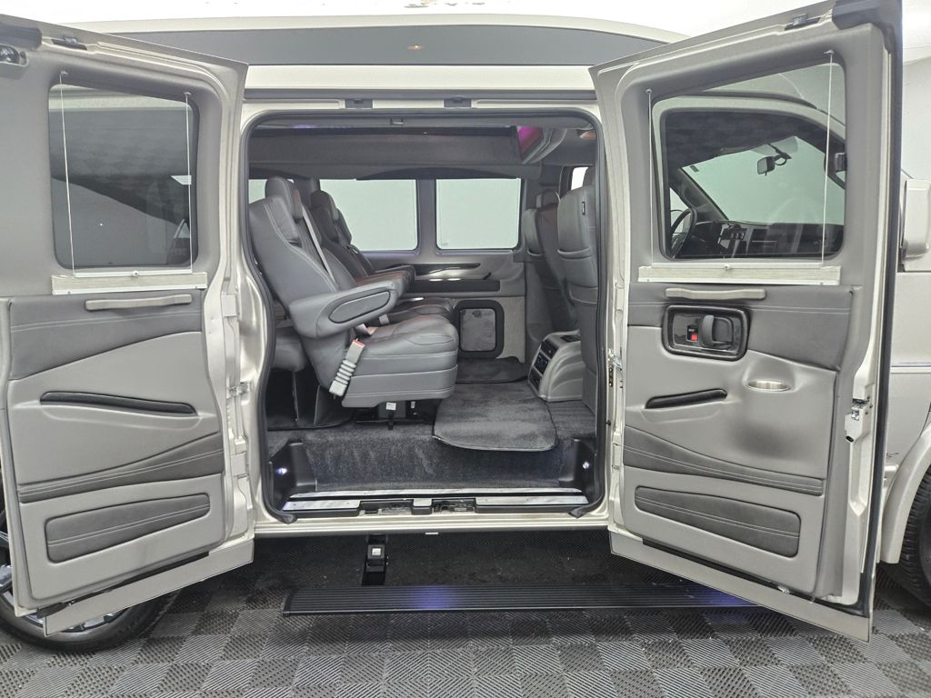 2023 Gmc Savana 2500 Cargo photo 32