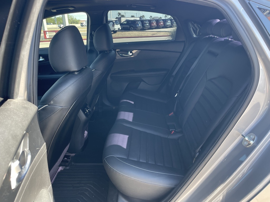 2023 Kia Forte GT-Line photo 17