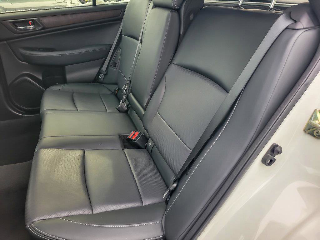 2017 SUBARU OUTBACK - Image 13