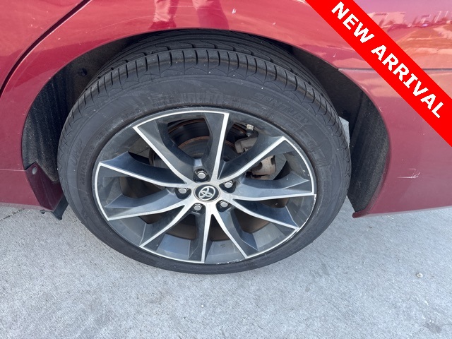 2016 Toyota Camry XSE photo 17