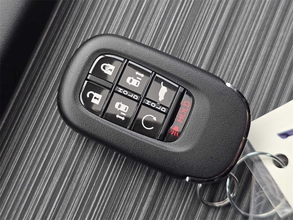 2026 Honda Odyssey Touring photo 31