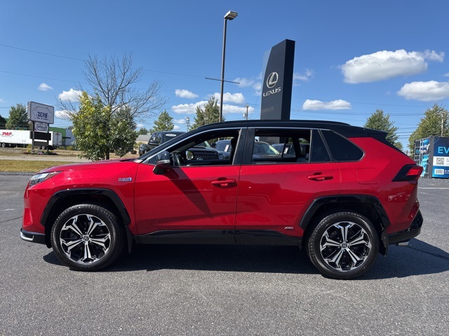 2022 Toyota RAV4 Prime XSE photo 6