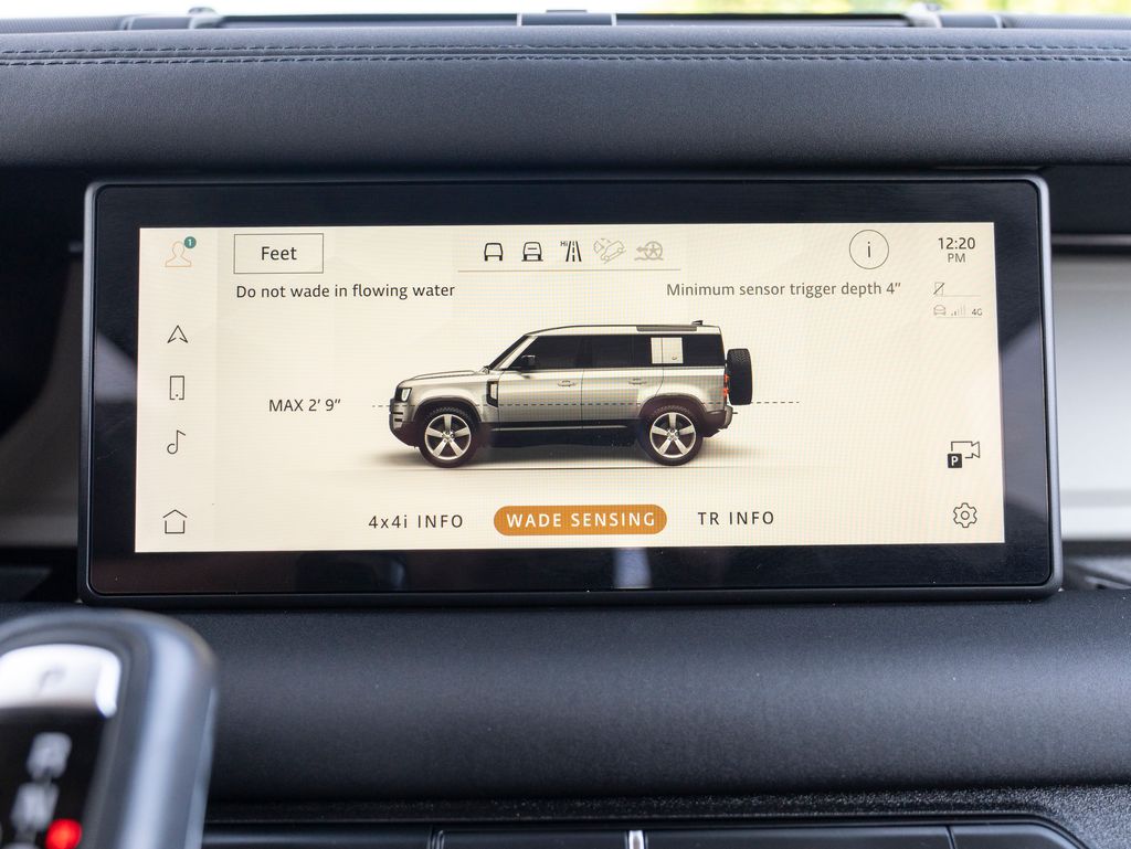 2024 Land Rover Defender 110 S photo 21